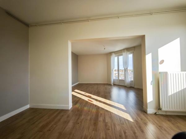 CHOLET IMMEUBLE DE RAPPORT EN EXCELLENT ETAT