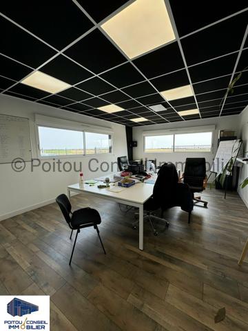 OPPORTUNITE ACHAT BATIMENT TRES BON ETAT 295m2 DONT 100m2 DE STOCKAGE ZONE MENDES FRANCE CHAURAY NIORT