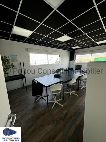 OPPORTUNITE ACHAT BATIMENT TRES BON ETAT 295m2 DONT 100m2 DE STOCKAGE ZONE MENDES FRANCE CHAURAY NIORT