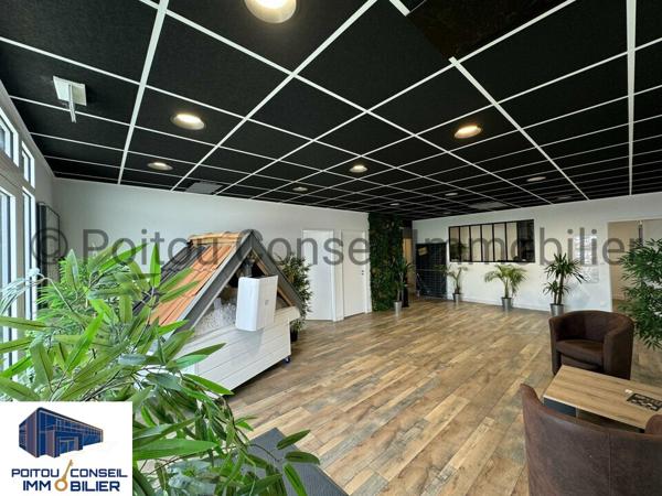 OPPORTUNITE ACHAT BATIMENT TRES BON ETAT 295m2 DONT 100m2 DE STOCKAGE ZONE MENDES FRANCE CHAURAY NIORT