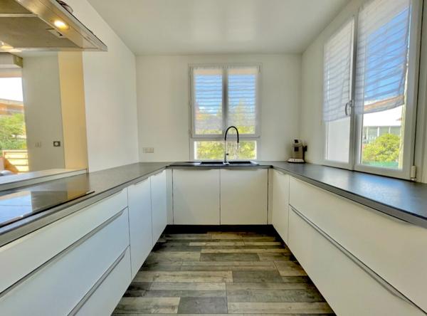 Maison Rénové au centre ville de Saint Raphaël - à 1km des plages de la gare SNCF