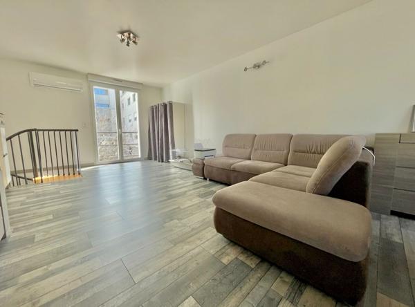 Maison Rénové au centre ville de Saint Raphaël - à 1km des plages de la gare SNCF