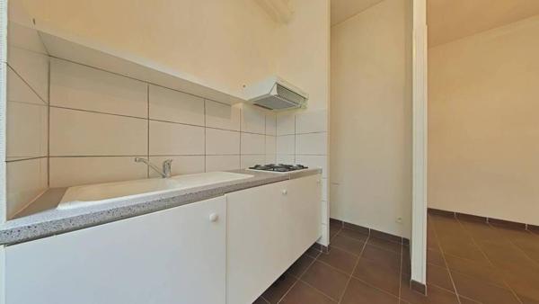 F2 RÉNOVÉ PROCHE ANATOLE FRANCE