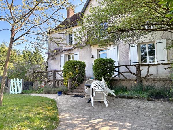 À vendre - Maison ancienne, 4 pièces située à Savonnières (37510)