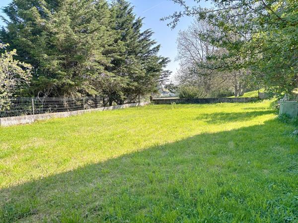 À vendre - Maison ancienne, 4 pièces située à Savonnières (37510)