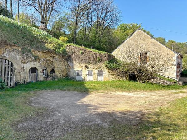 À vendre - Maison ancienne, 4 pièces située à Savonnières (37510)