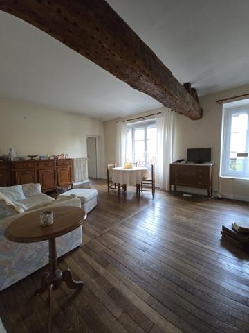 À vendre - Maison, 12 pièces située à Brunoy (91800)