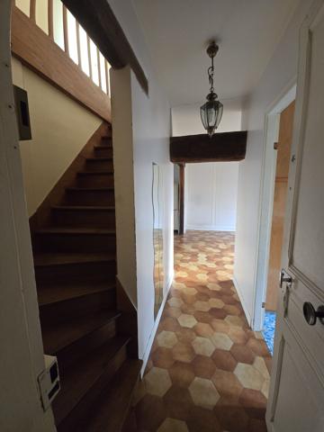 À vendre - Maison, 12 pièces située à Brunoy (91800)