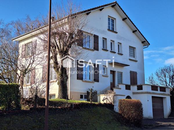 GRANDE MAISON FAMILIALE AVEC POTENTIEL DE DEVELOPPEMENT