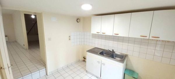 MONTBRISON - APPARTEMENT F1