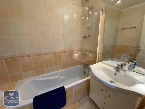 Appartement à louer 1 pièce 27.12m²