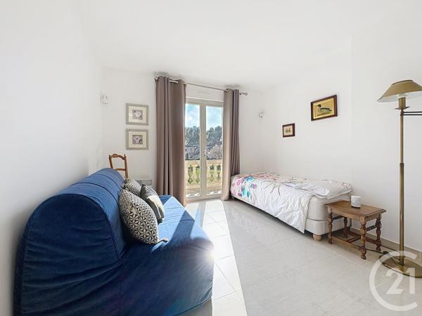 Maison à vendre  5 pièces - 210 m2 ST CANNAT - 13