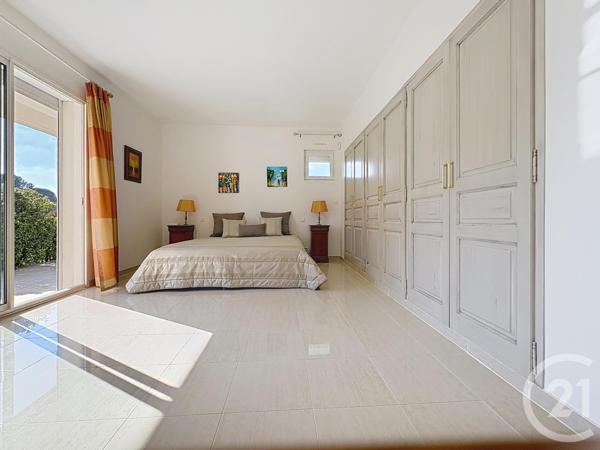 Maison à vendre  5 pièces - 210 m2 ST CANNAT - 13