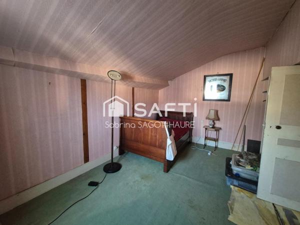 Maison avec garage et jardin