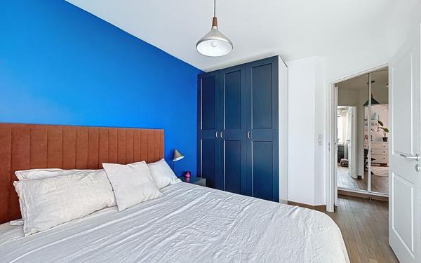 Appartement à vendre    3 pièces • 60 m2 Suresnes