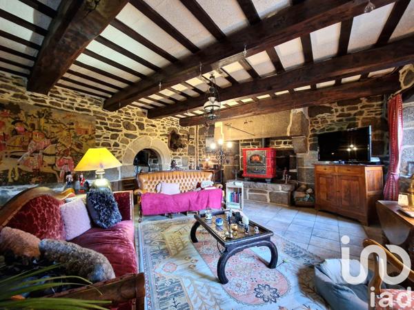 Maison de campagne 5 pièces de 176 m² à Kergrist-Moëlou (22110)