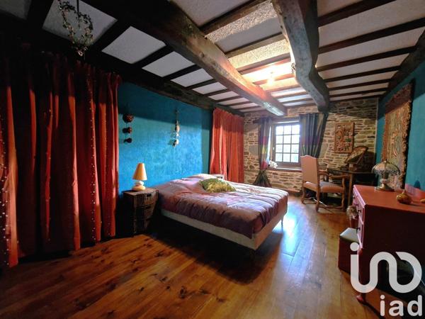 Maison de campagne 5 pièces de 176 m² à Kergrist-Moëlou (22110)