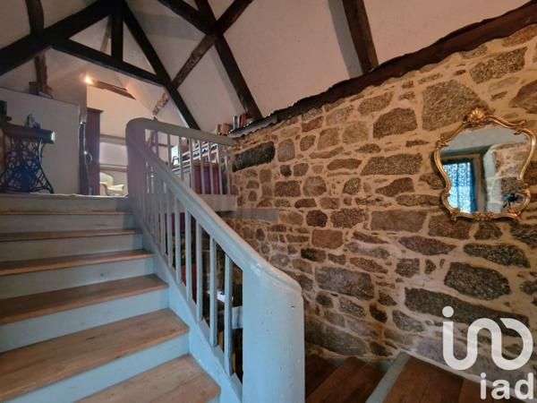 Maison de campagne 5 pièces de 176 m² à Kergrist-Moëlou (22110)