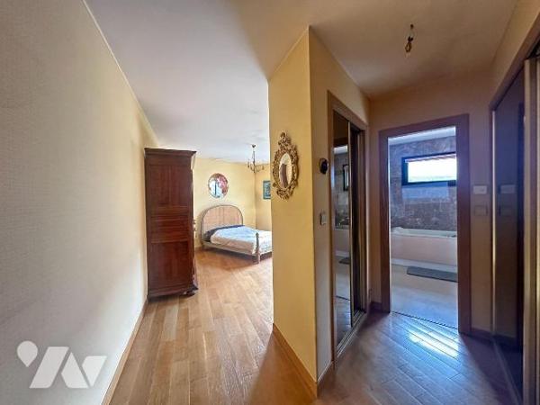 A VENDRE Maison individuelle de 1991, à BELBEUF (76520) T5 d'une surface habitable d'environ 17...