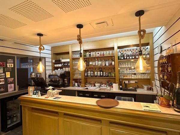 Établissement de charme à vendre – Hôtel-Restaurant Logis dans l’Avant-Pays Savoyard