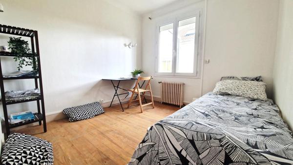 Maison de plain pied surélevée centre ville -100m2 - 3 chambres- terrain 820m2