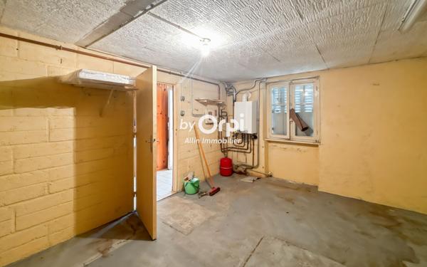 Maison à vendre    5 pièces •  Montluçon