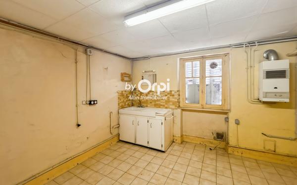 Maison à vendre    5 pièces •  Montluçon