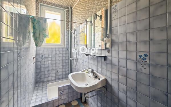 Maison à vendre    5 pièces •  Montluçon