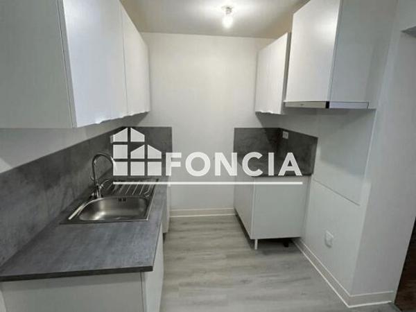 Location Maison 3 pièces 61.4 m² - 45 RUE DE LA BANQUE Beauvais 60000