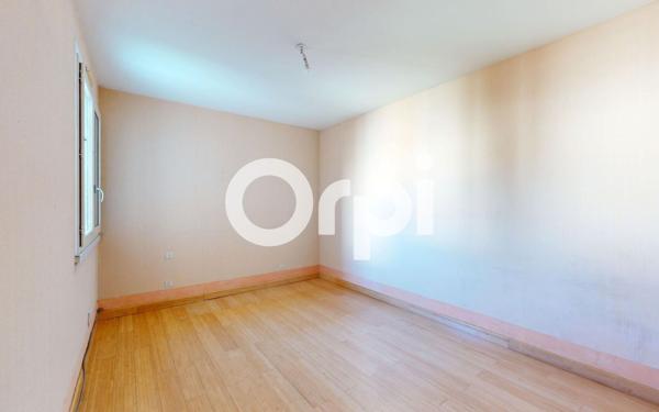 Appartement à vendre    5 pièces • 104 m2 Bron