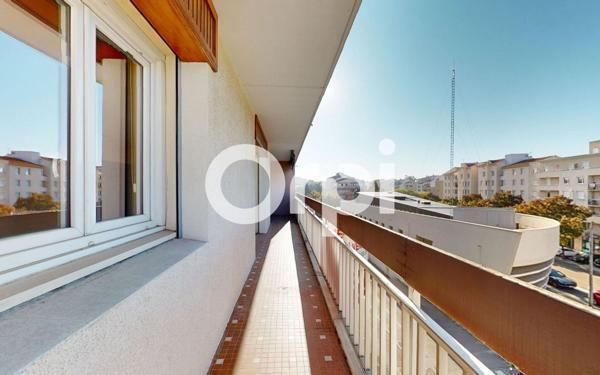 Appartement à vendre    5 pièces • 104 m2 Bron