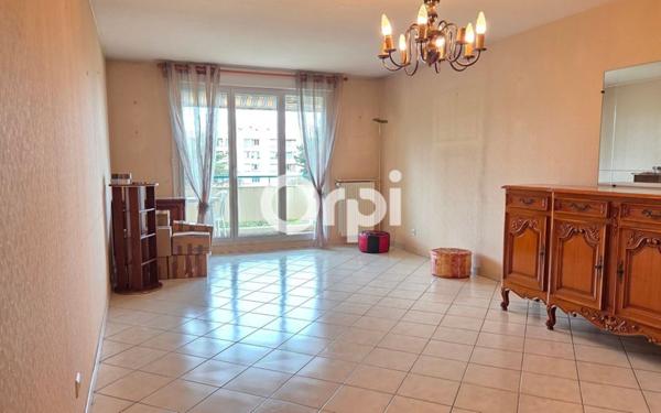 Appartement à vendre    3 pièces • 72,54 m2 Décines-Charpieu