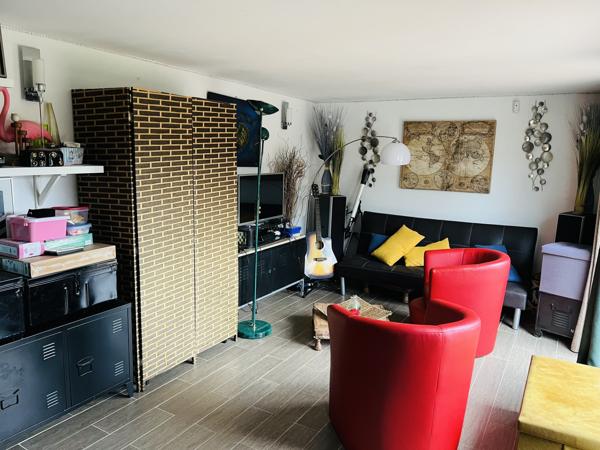 Maison
         5 pièces
        - 105 m² 295 000 € *