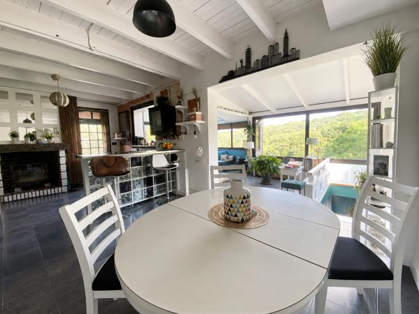 Maison
         5 pièces
        - 105 m² 295 000 € *