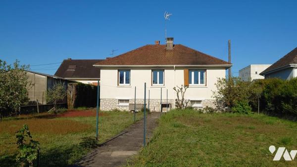 Pavillon sur sous sol surélevé