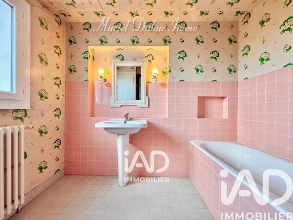 Maison à vendre 12 pièces 254 m² Saujon