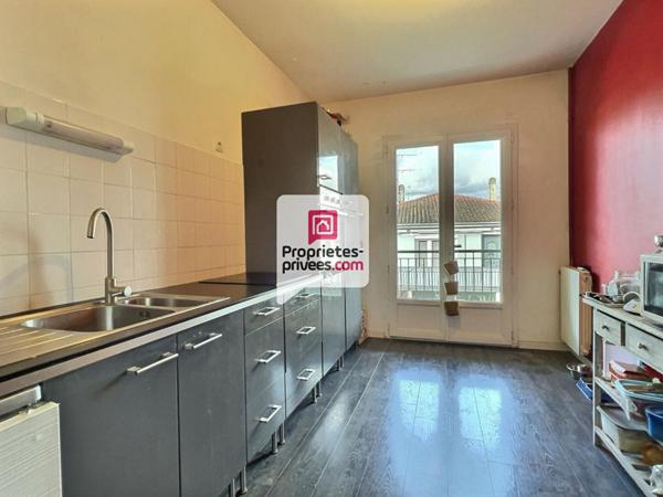 Maison  d'env. 150m² divisée en 2 appartements T4 et T3 proche centre de BERGERAC (24100)