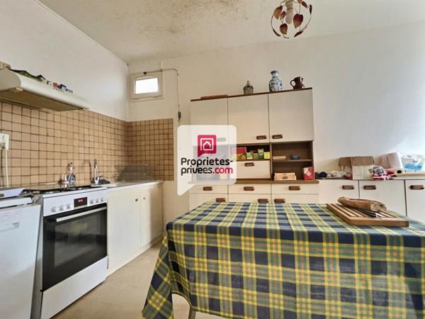 Maison  d'env. 150m² divisée en 2 appartements T4 et T3 proche centre de BERGERAC (24100)