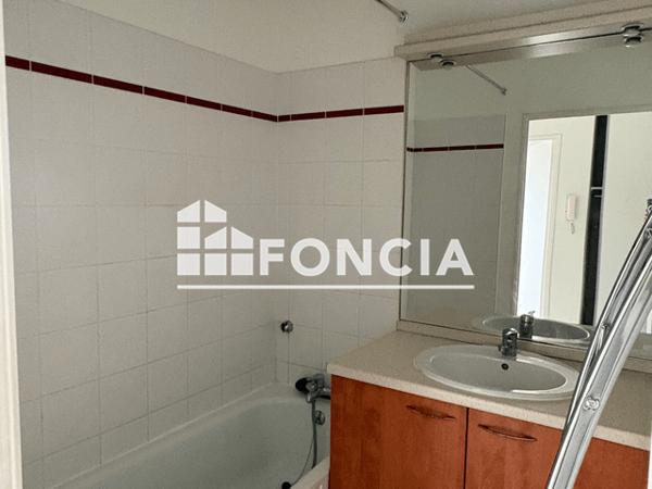 Location Appartement 2 pièces 36.08 m² - 5 RUE BERNARD DE CLAIRVAUX Pau 64000