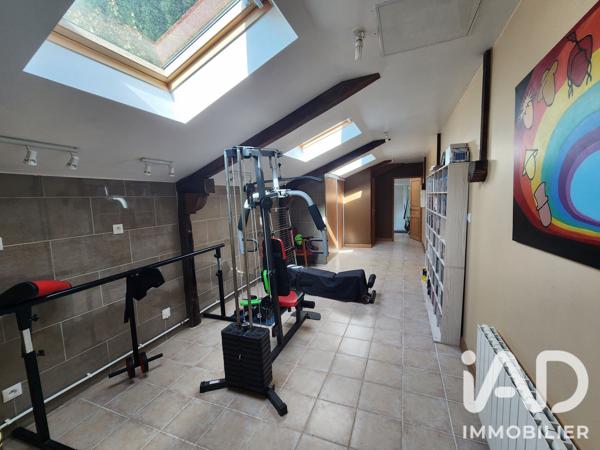 Maison à vendre 8 pièces 188 m² Le Lion-d'Angers
