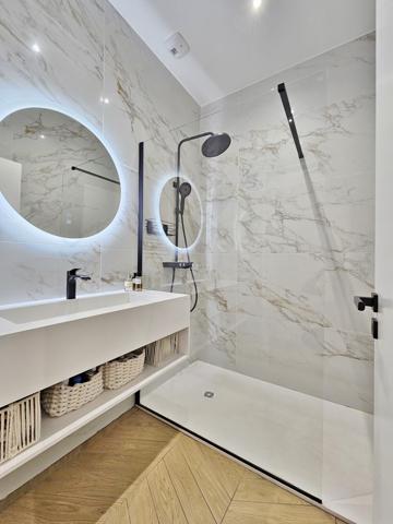 AJACCIO Cours Napoléon - Superbe T3/4 rénové vue mer Ajaccio (20000)