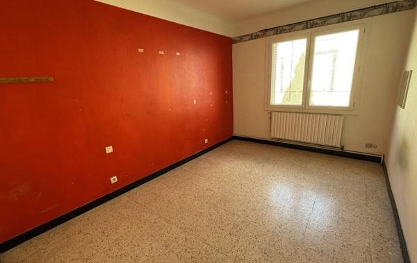 Vente Maison de village Avec cour et garage Olonzac   