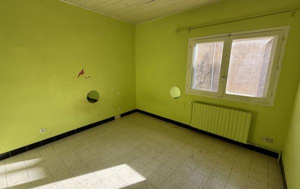 Vente Maison de village Avec cour et garage Olonzac   