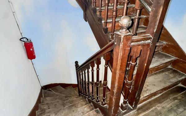 Appartement à vendre    2 pièces • 31,78 m2 Saint-Denis