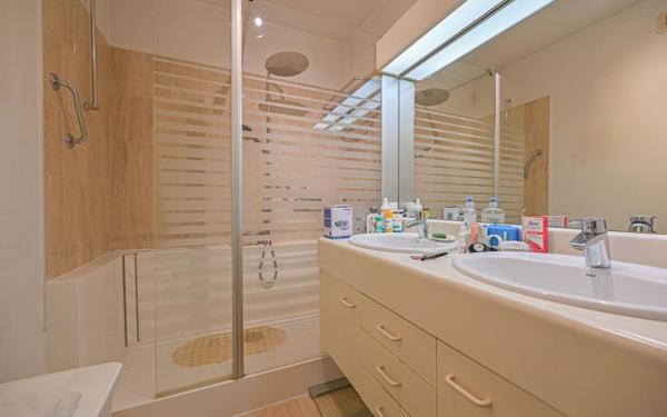 Appartement à vendre    5 pièces • 109 m2 Levallois-Perret