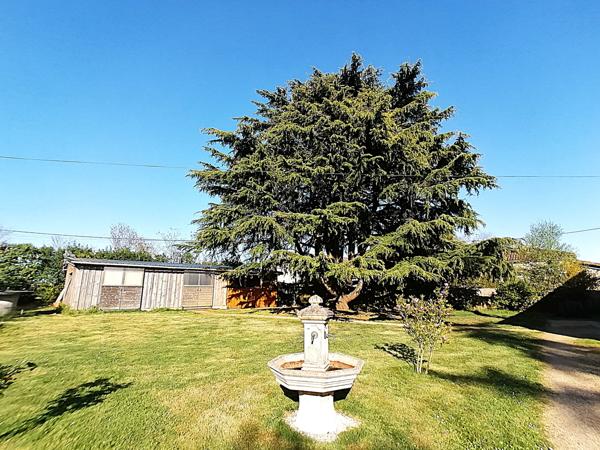 ANCIENNE MAISON DE MAITRE AVEC APPARTEMENTS ET DEPENDANCES EN EXCLUSIVITE