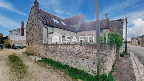 Maison de village de 65m2 avec cour et grange