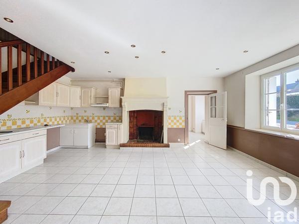 Maison à vendre 4 pièces 122 m² Saint-Père-Marc-en-Poulet