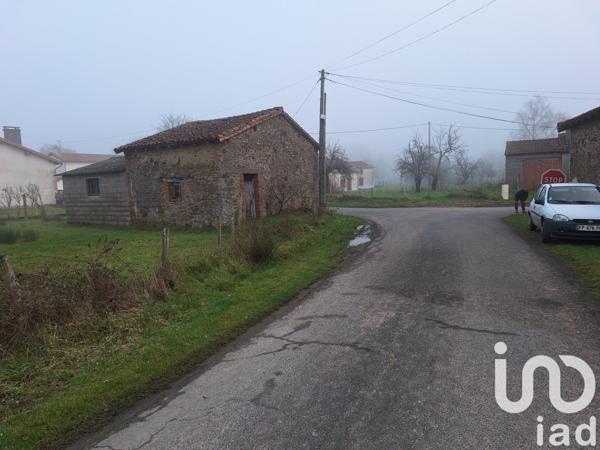 Maison de village 3 pièces de 80 m² à Asnières-sur-Blour (86430)