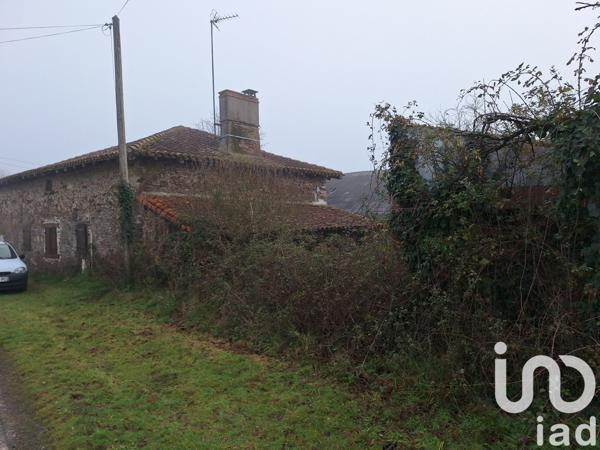 Maison de village 3 pièces de 80 m² à Asnières-sur-Blour (86430)
